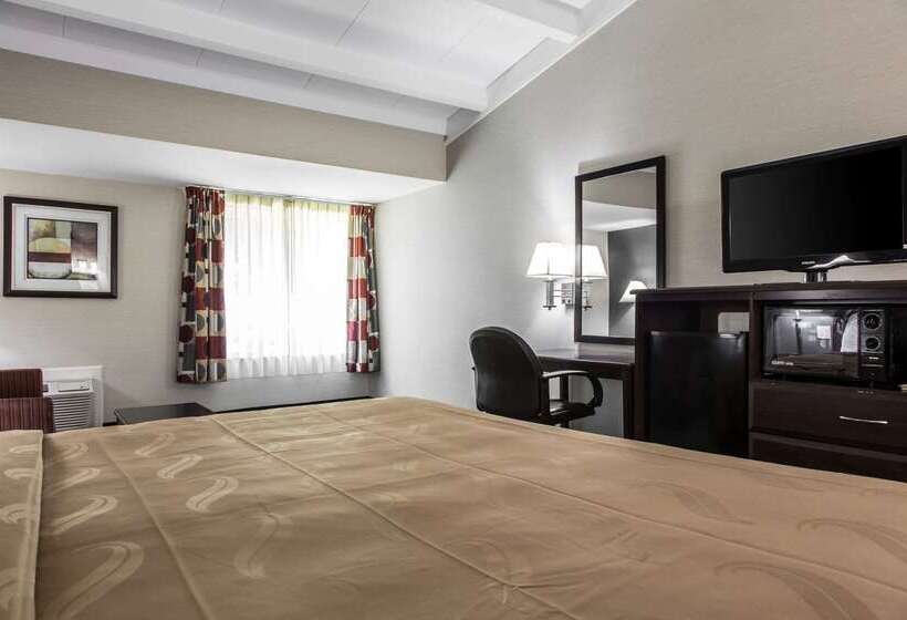 فندق Quality Inn & Suites Danbury Near University