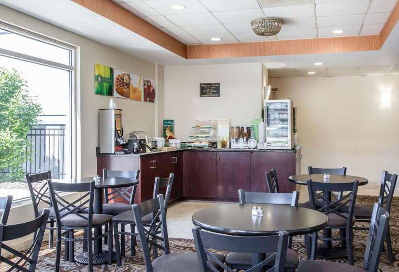 فندق Quality Inn & Suites Danbury Near University