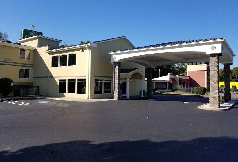 فندق Quality Inn & Suites Danbury Near University