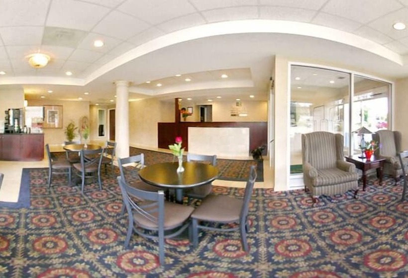 فندق Quality Inn & Suites Danbury Near University