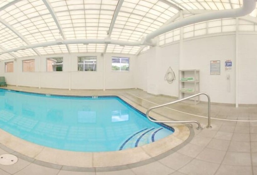 فندق Quality Inn & Suites Danbury Near University