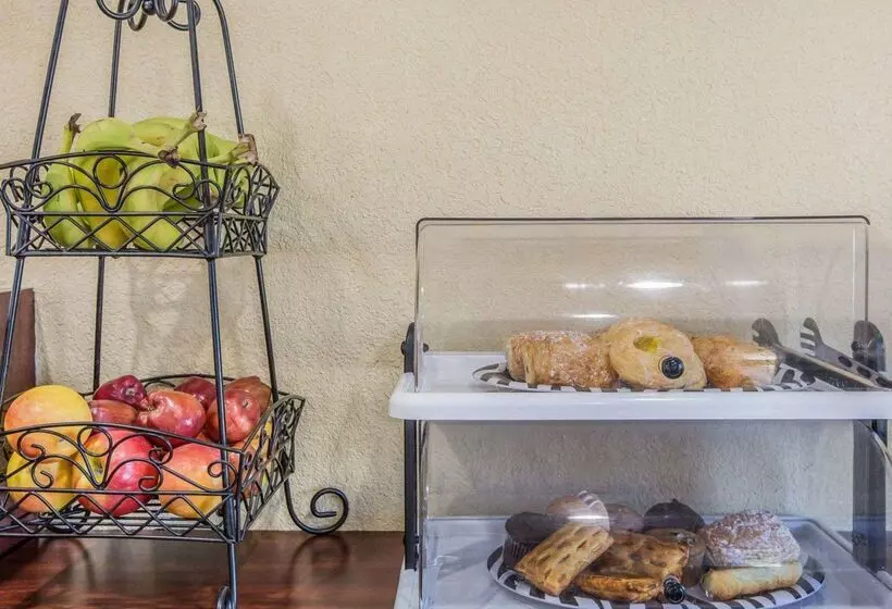 Отель Rodeway Inn National City San Diego South