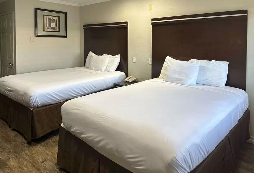 Отель Rodeway Inn National City San Diego South