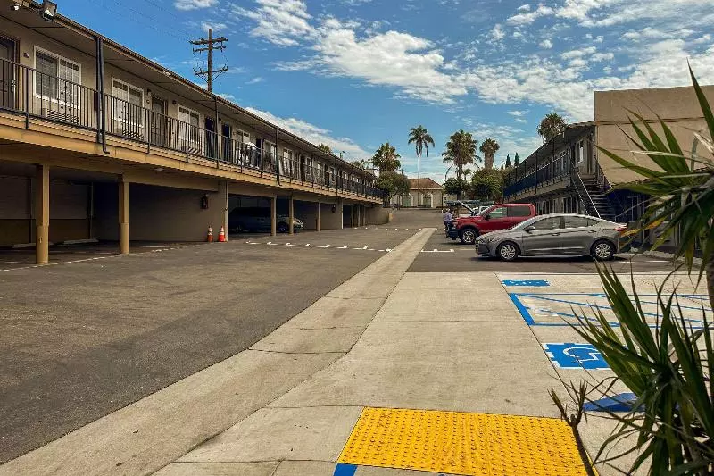 Отель Rodeway Inn National City San Diego South