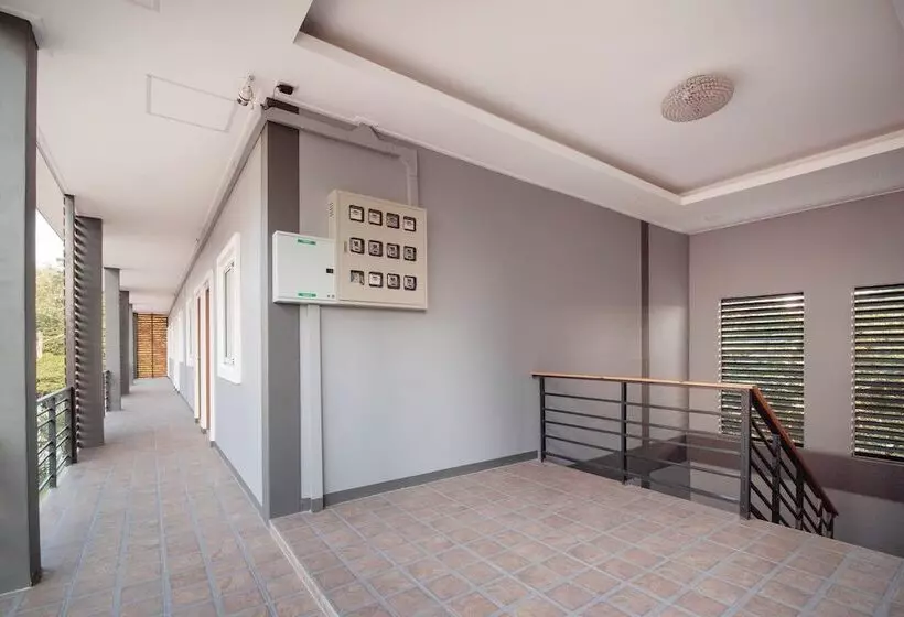 ホテル Apartment Khunpu By Oyo Rooms