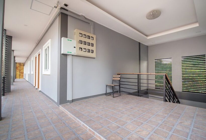 هتل Apartment Khunpu By Oyo Rooms