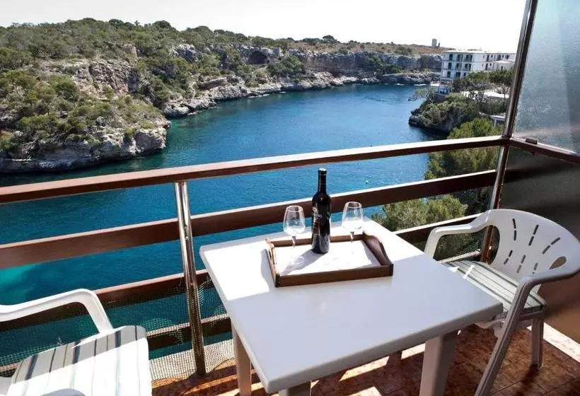 Apartamentos Llevant