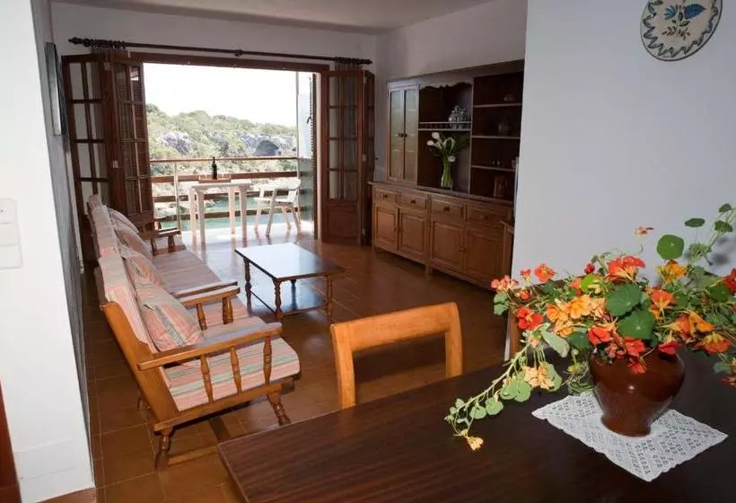 Apartamentos Llevant