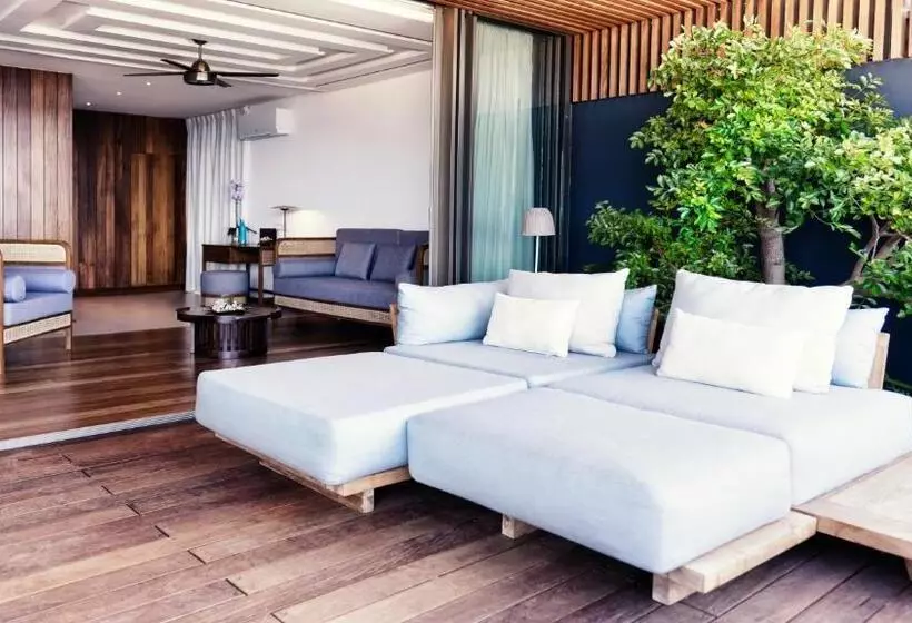 Blue Margouillat Seaview Hotel Relais & Chateaux