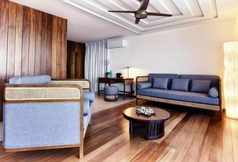 Blue Margouillat Seaview Hotel Relais & Chateaux