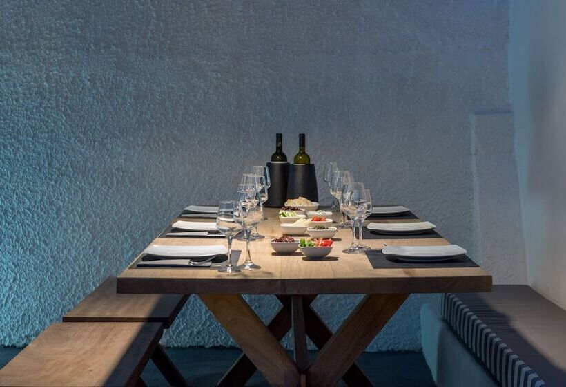 Caldera S Dolphin Suites