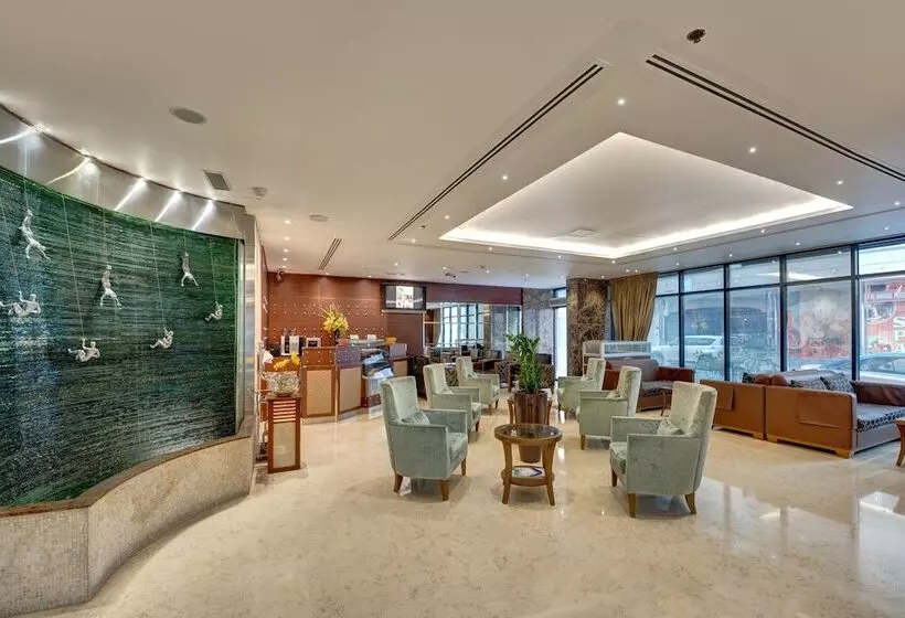 Golden Tulip Hotel Al  Barsha