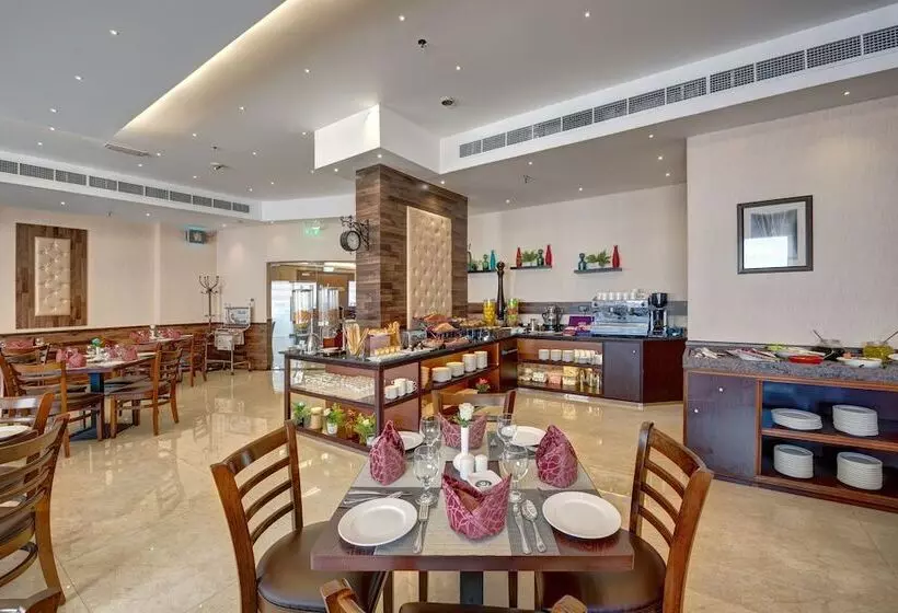 Golden Tulip Hotel Al  Barsha