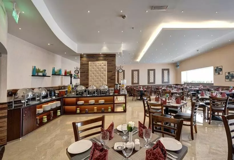Golden Tulip Hotel Al  Barsha