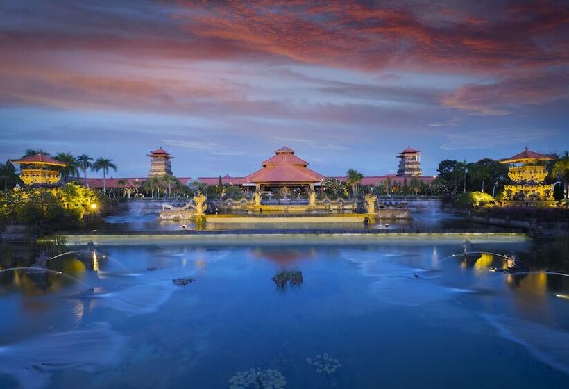 בית מלון כפרי Ayodya Resort Bali