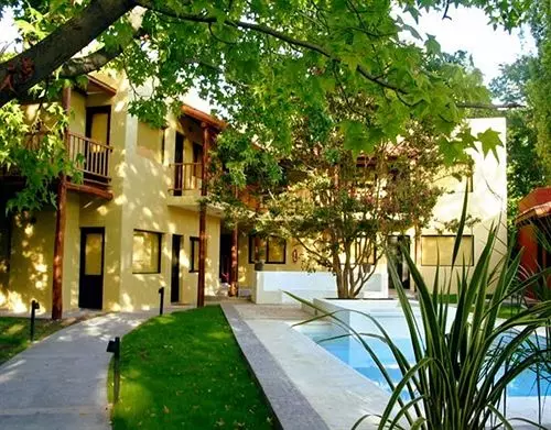 Hotelli Chacras De Coria Lodge