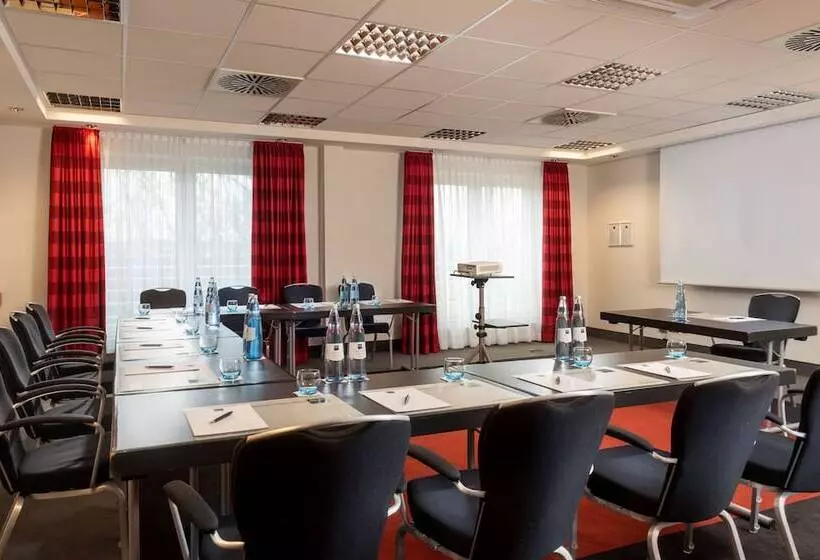 Отель Dorint An Den Westfalenhallen Dortmund