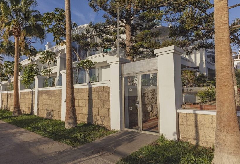 Hotel Flamingo Beach Mate