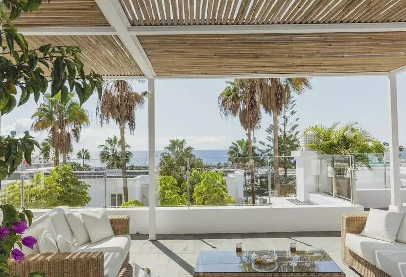 هتل Flamingo Beach Mate