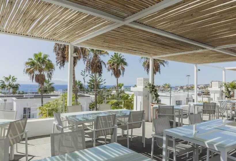 هتل Flamingo Beach Mate