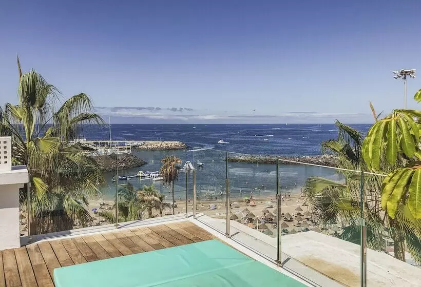 هتل Flamingo Beach Mate