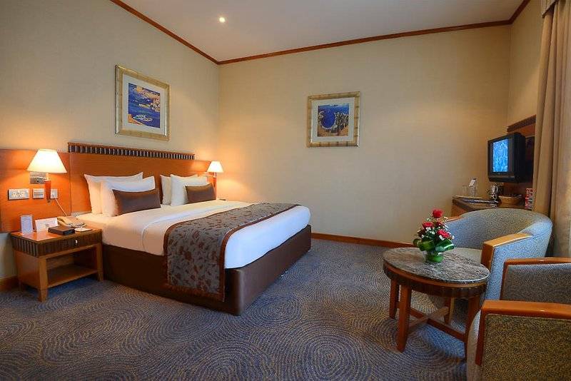 Golden Tulip Hotel Al  Barsha