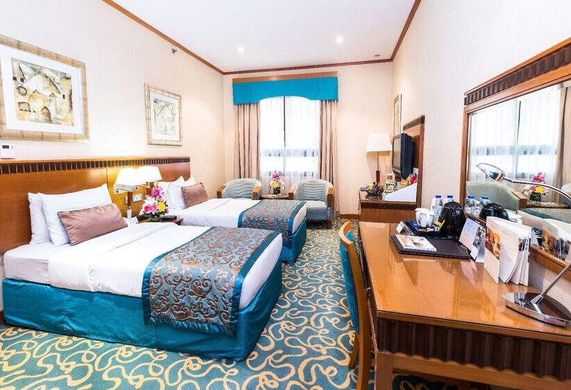 Golden Tulip Hotel Al  Barsha