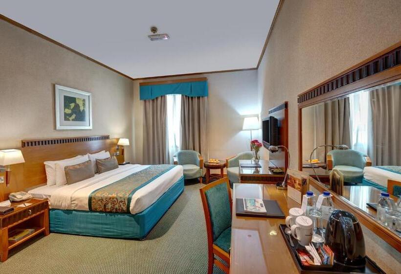 Golden Tulip Hotel Al  Barsha