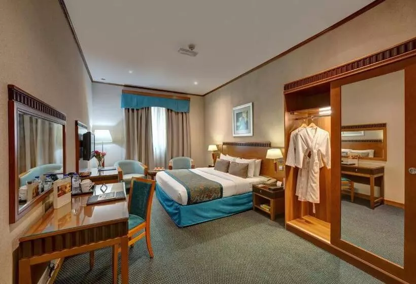 Golden Tulip Hotel Al Barsha