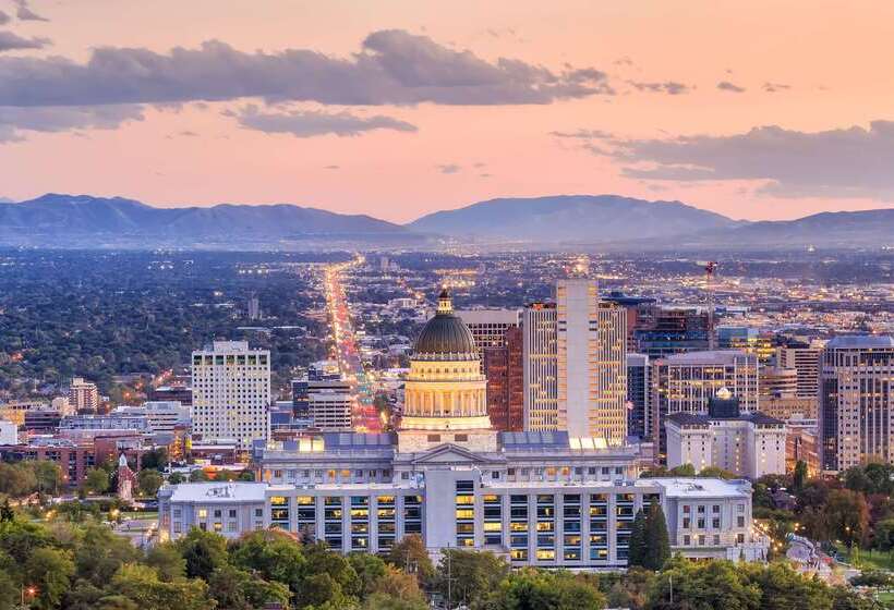 فندق Hilton Salt Lake City Center