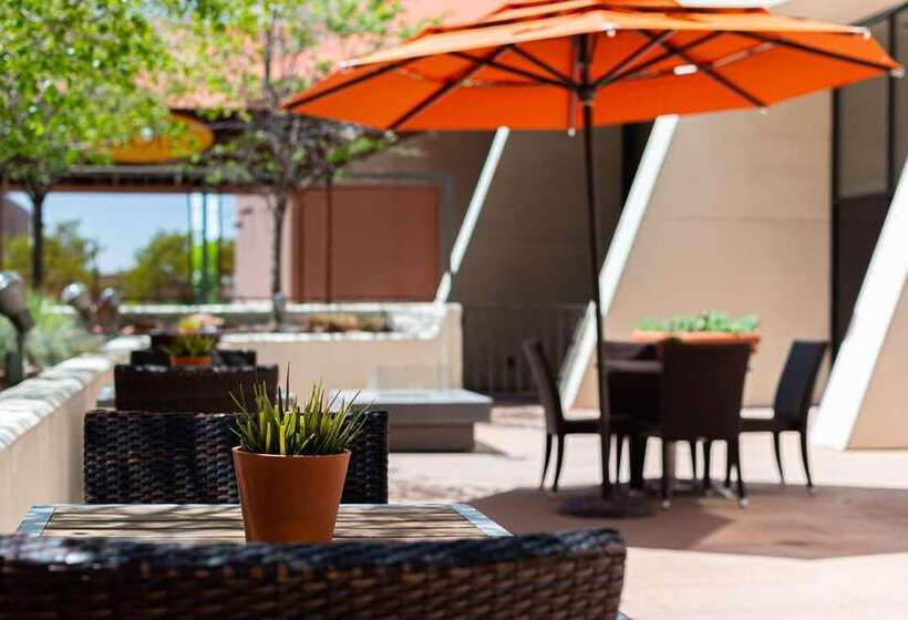 فندق Hilton Salt Lake City Center