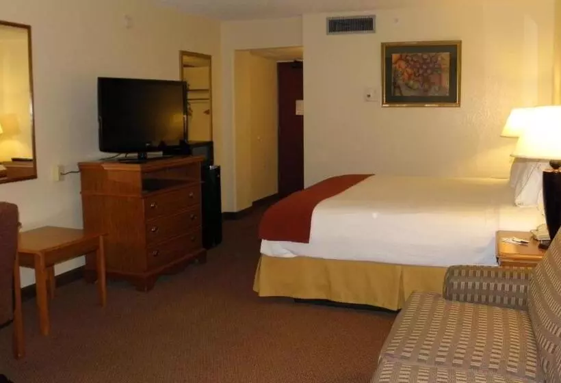 Отель Holiday Inn Express El Paso Central, An Ihg