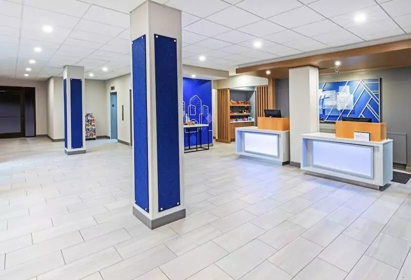 Отель Holiday Inn Express El Paso Central, An Ihg