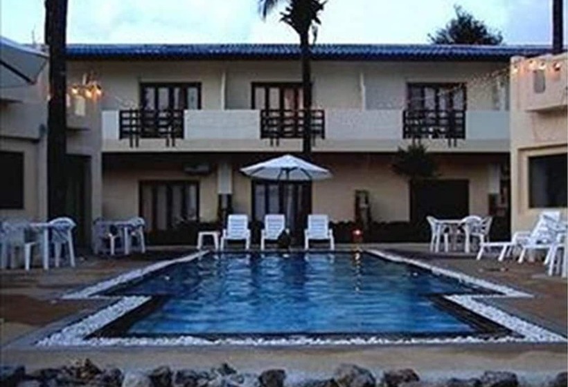 בית מלון כפרי Krabi Tropical Beach