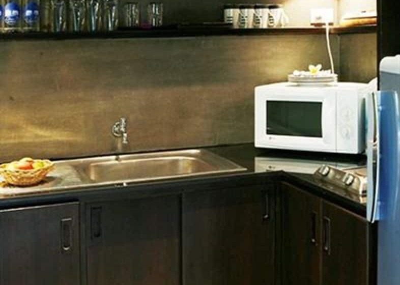 בית מלון כפרי Krabi Tropical Beach