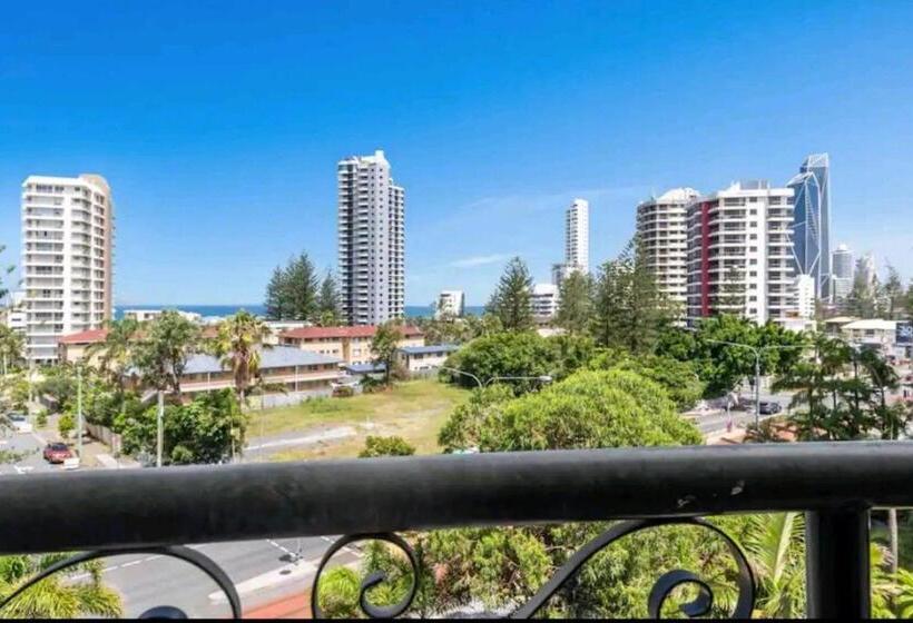 Отель Palazzo Colonnades