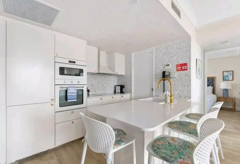 Hotel Palazzo Colonnades