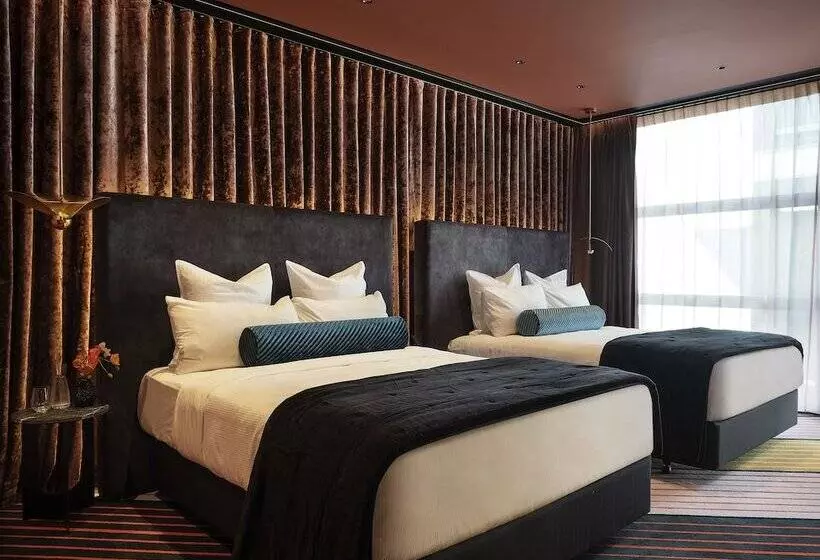 Naumi Hotel Wellington