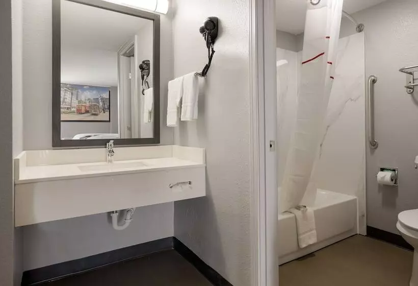 Hotelli Red Roof Inn Alexandria, La