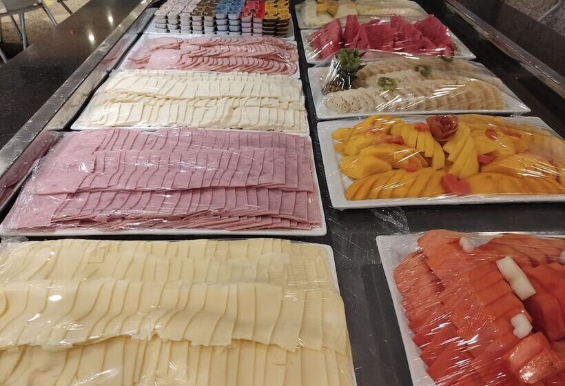 هتل Reymar Express