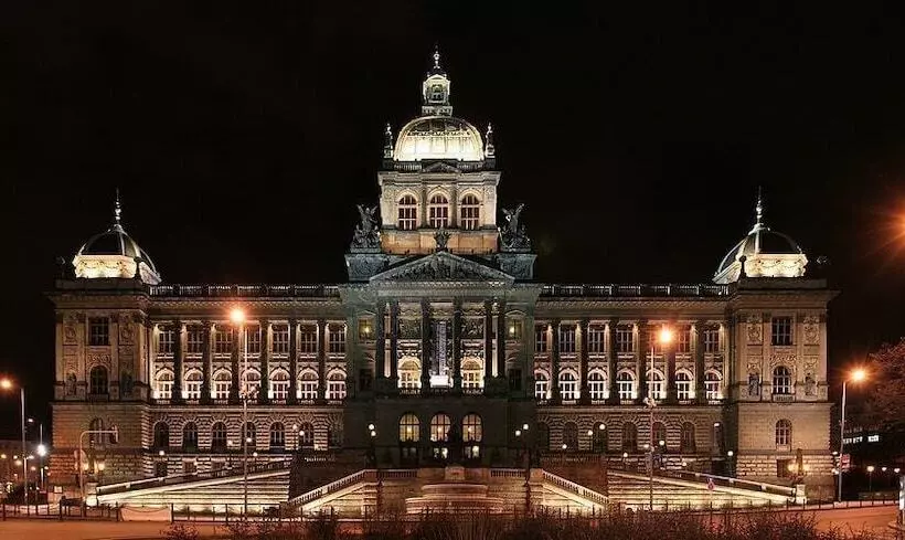 هتل Royal Court