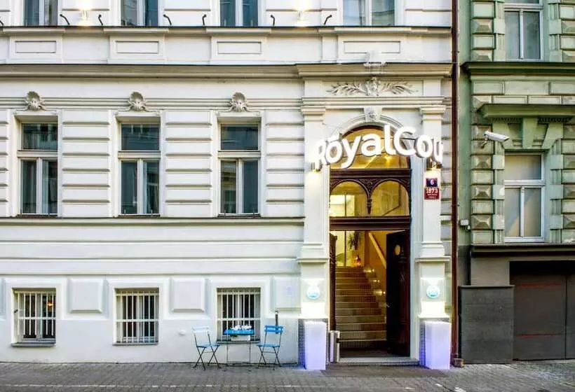 هتل Royal Court