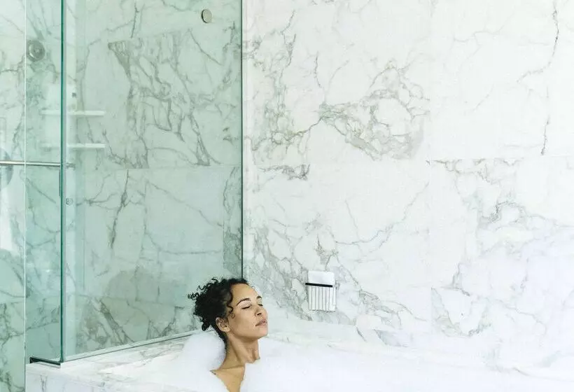 فندق Shangrila Vancouver