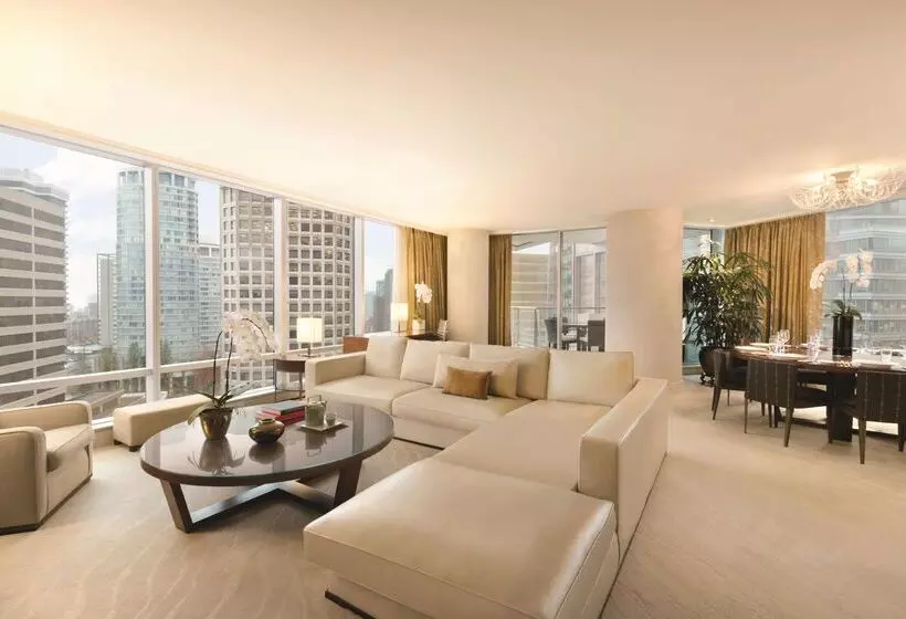 فندق Shangrila Vancouver