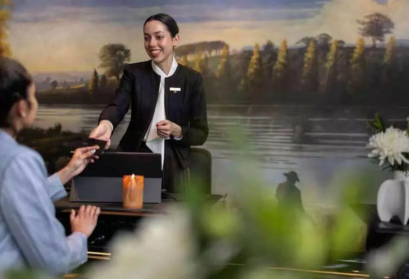 Hotel Sofitel Auckland Viaduct Harbour