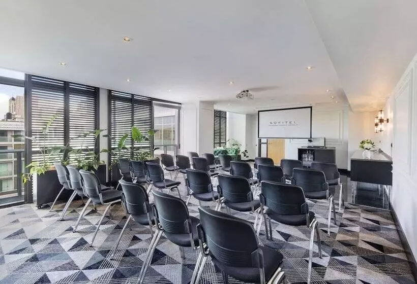 Hotel Sofitel Auckland Viaduct Harbour