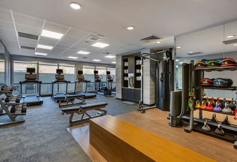 هتل Fairfield By Marriott Inn & Suites Sandusky