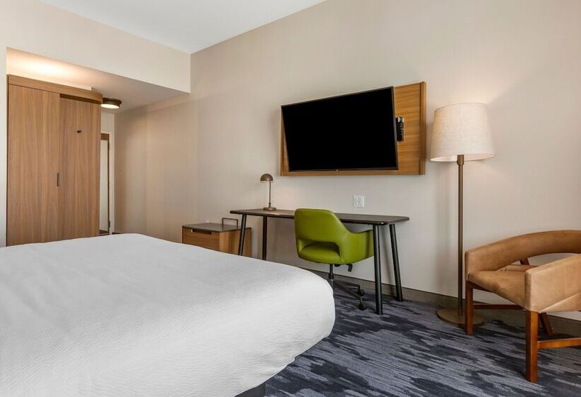 هتل Fairfield By Marriott Inn & Suites Sandusky