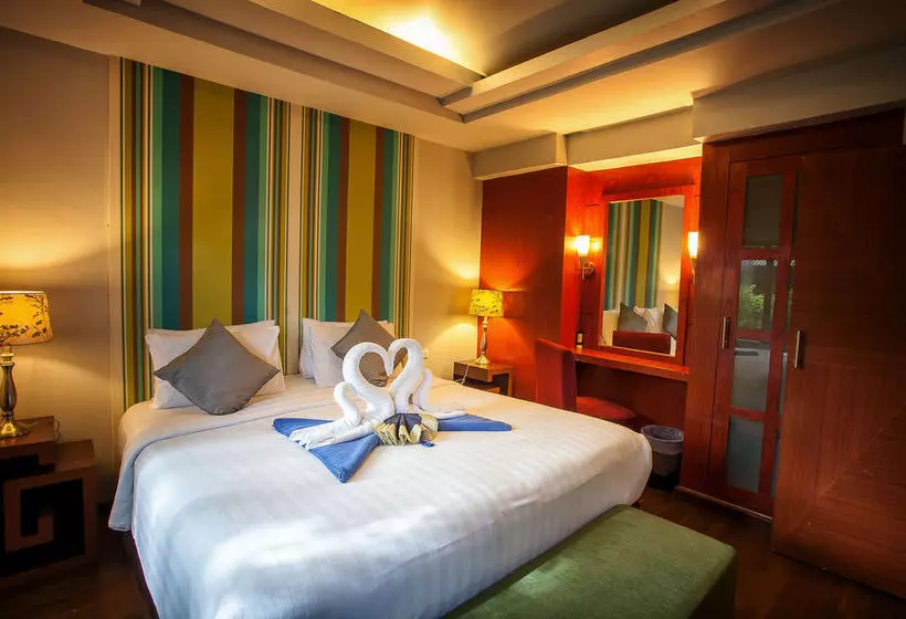 בית מלון כפרי Tango Beach Resort