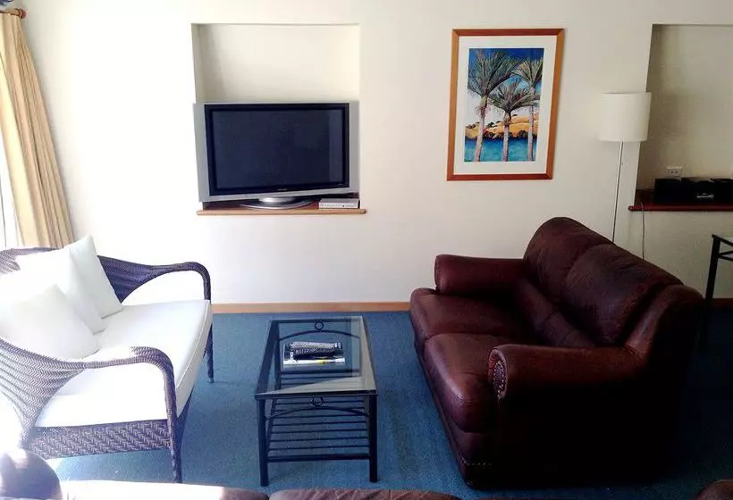 ホテル Tanoa Paihia